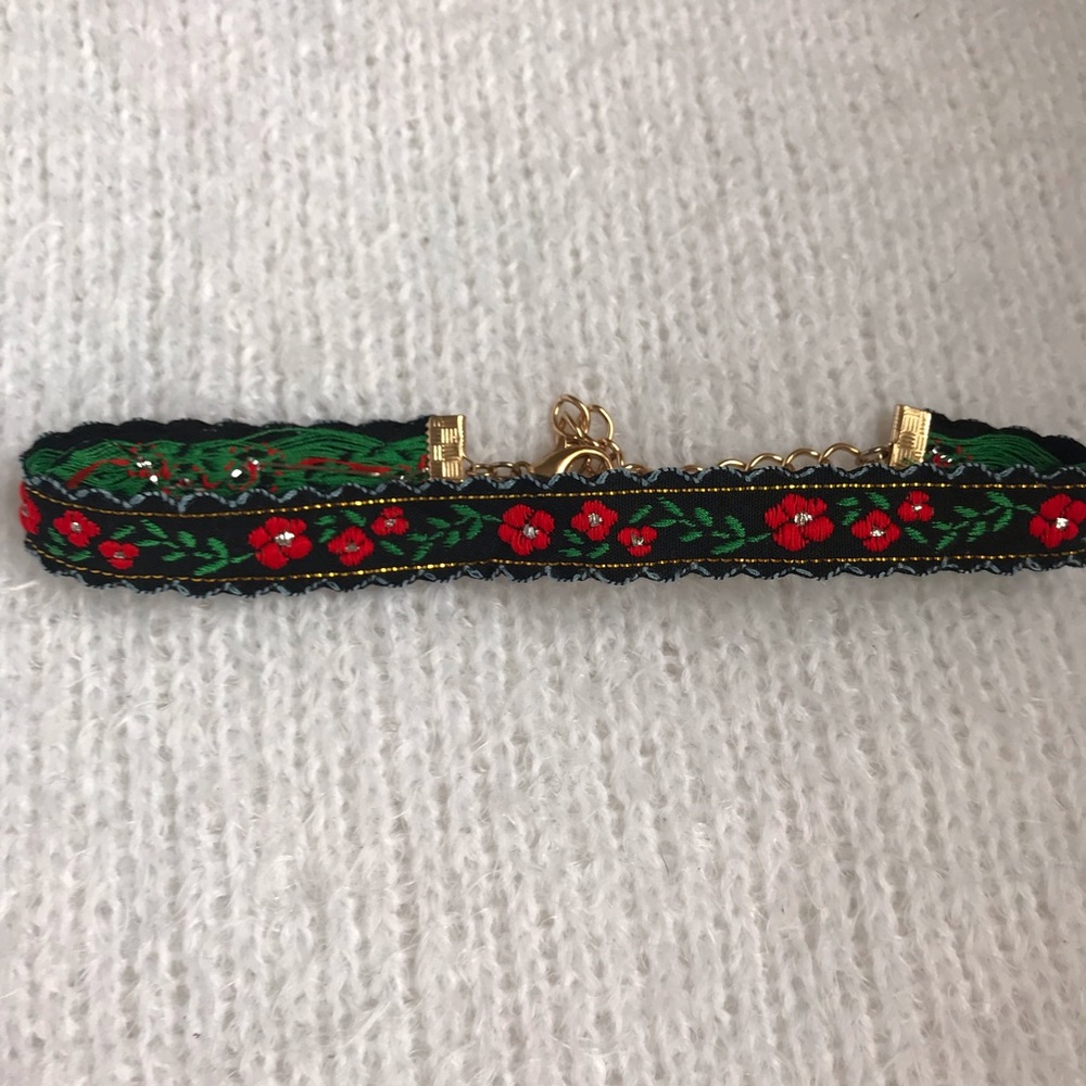 floral choker - Picture 3 of 3